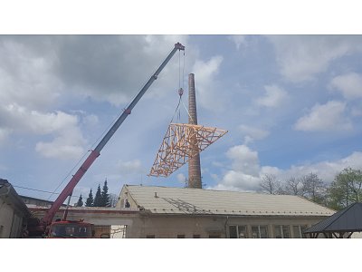 Nová střešní konstrukce na Machstavu